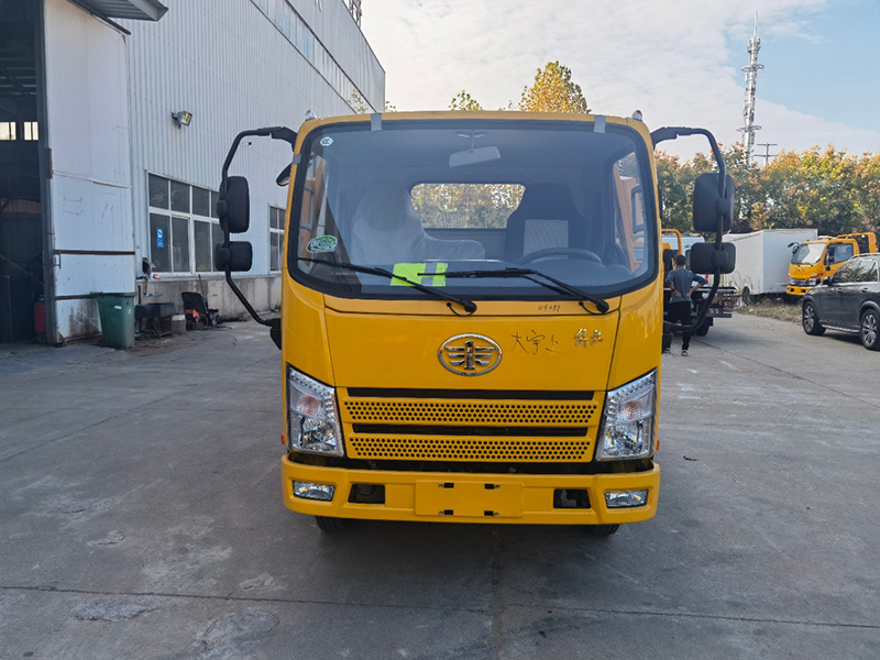 解放蓝牌清障车